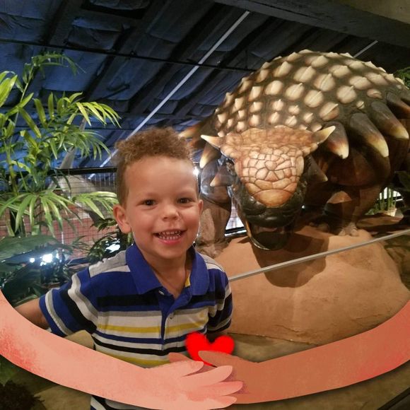 Meet your Posher, Courtney - Picture 3 of 3